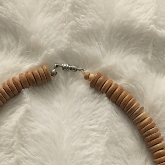 Exclusive handcrafted necklace 🌴🌴🌴🌴🌴 - Picture 3 of 6